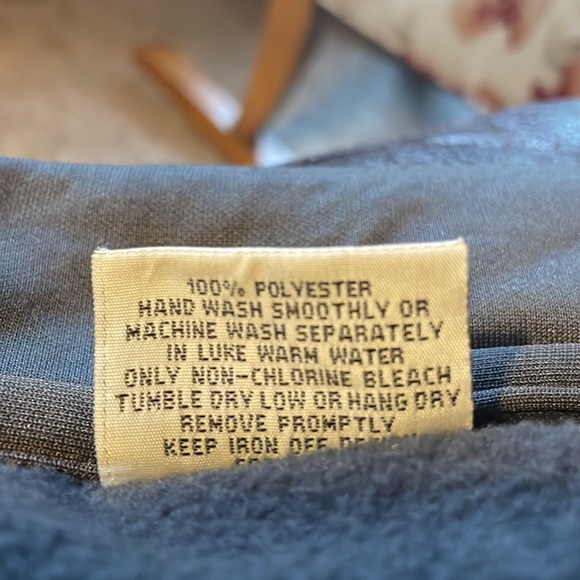 Top - Picture 4 of 4